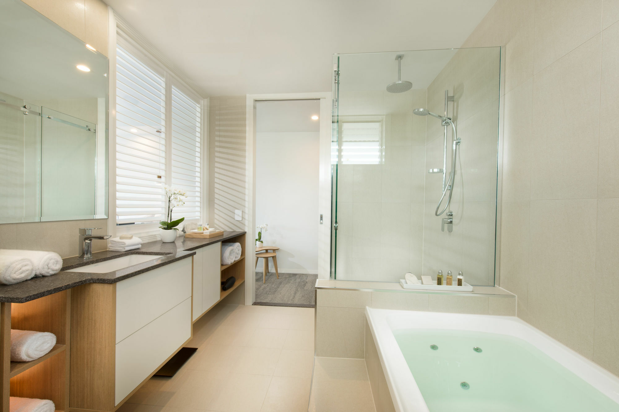 Heart Hotel And Gallery Whitsundays Airlie Beach Exterior foto